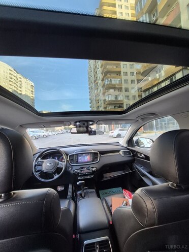 Kia Sorento-13