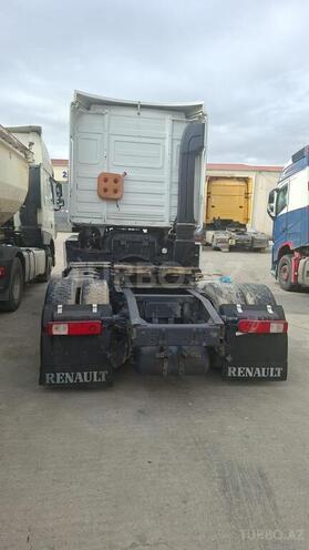 Renault Magnum-5