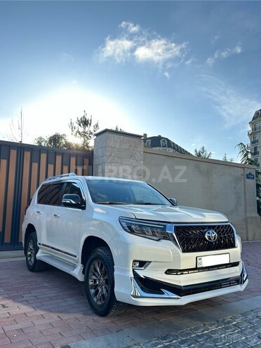 Toyota Land Cruiser Prado-4