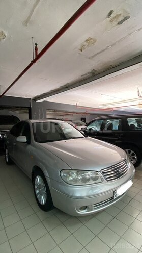Nissan Sunny-4