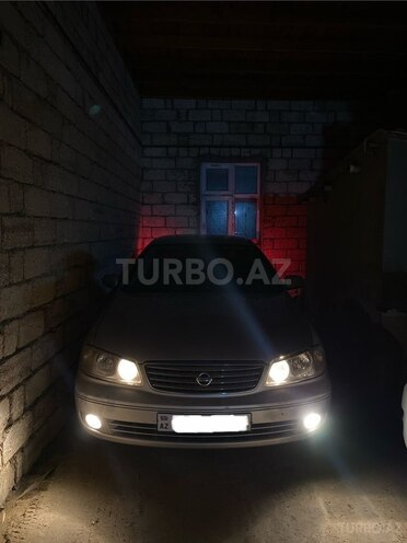 Nissan Sunny-11