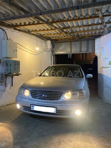 Nissan Sunny-2