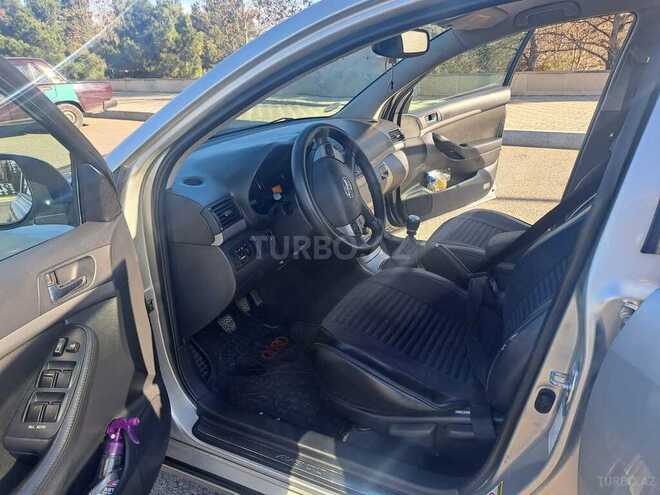 Toyota Avensis-4