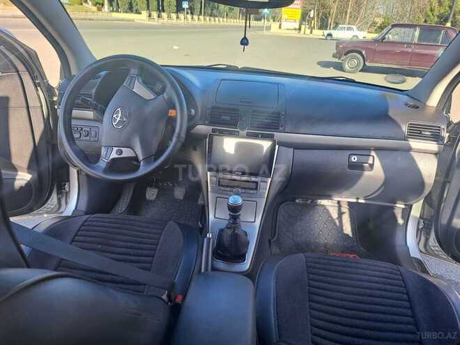 Toyota Avensis-7