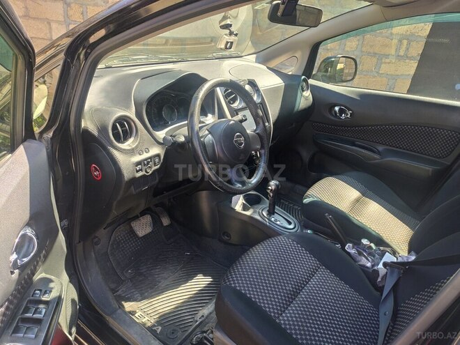 Nissan Note-8