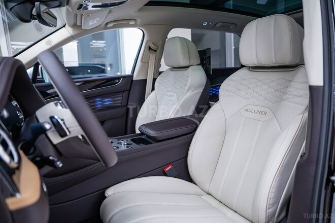 Bentley Bentayga-12