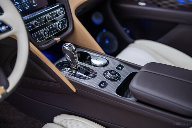Bentley Bentayga-20