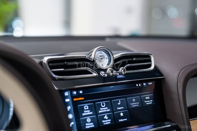 Bentley Bentayga-19