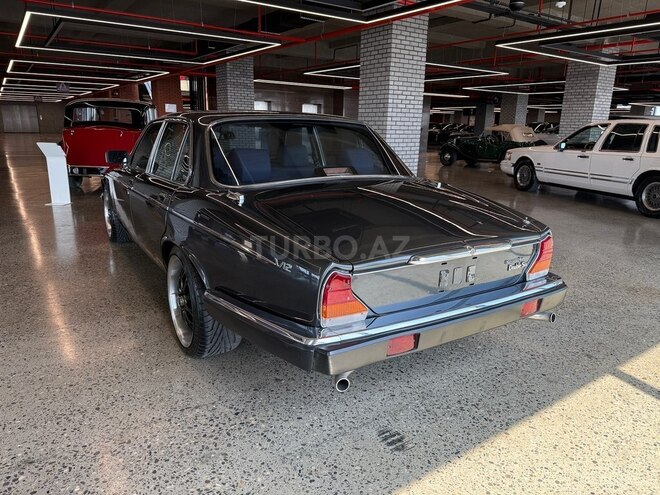 Jaguar  1985, 89,645 km - 5.3 l - Bakı