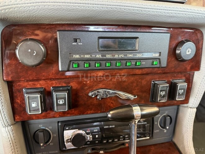 Jaguar  1985, 89,645 km - 5.3 l - Bakı