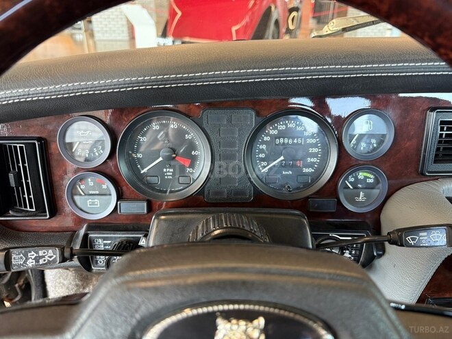 Jaguar  1985, 89,645 km - 5.3 l - Bakı