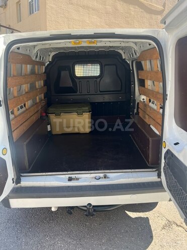 Ford Transit Connect-9
