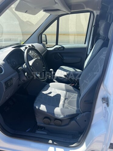 Ford Transit Connect-4