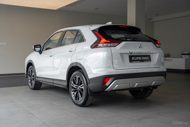 Mitsubishi Eclipse Cross-4