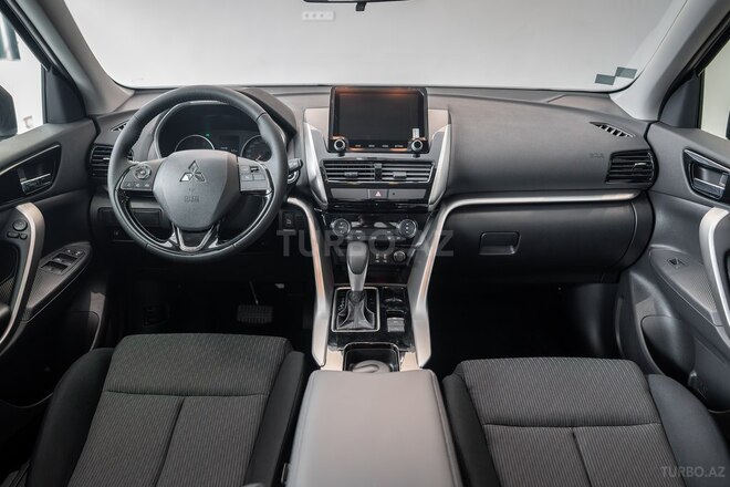 Mitsubishi Eclipse Cross-8
