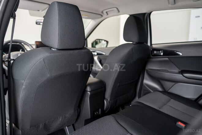 Mitsubishi Eclipse Cross-12