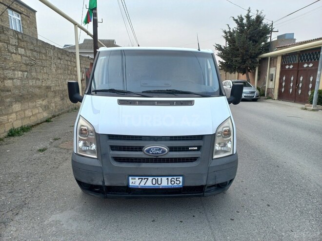 Ford Transit-11