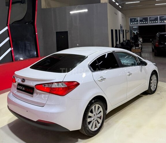 Kia Cerato-10