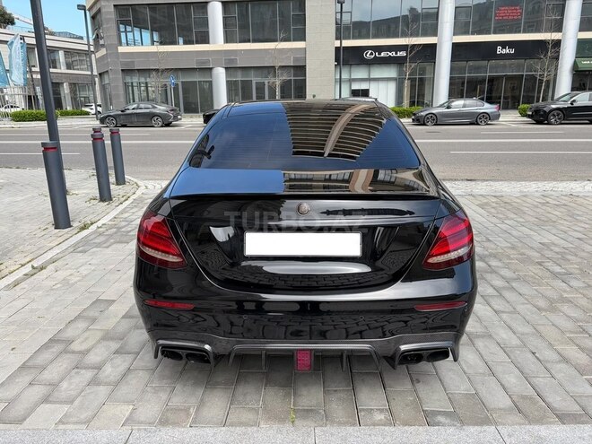 Mercedes E 200-5