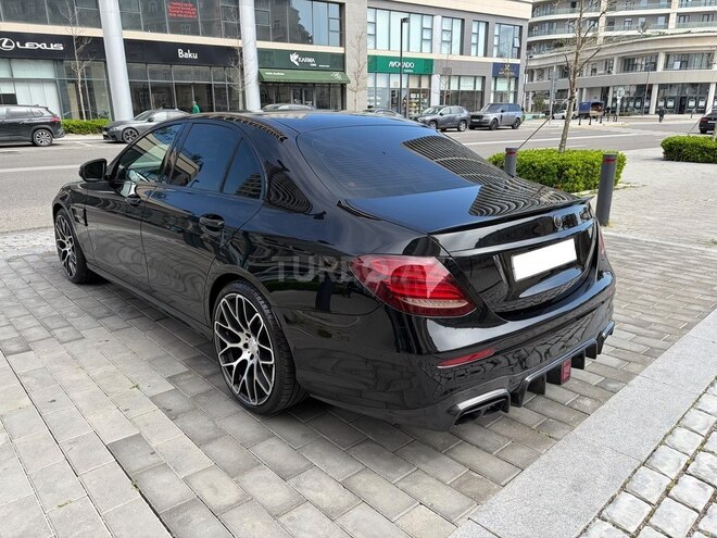 Mercedes E 200-3