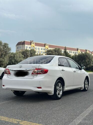 Toyota Corolla-5