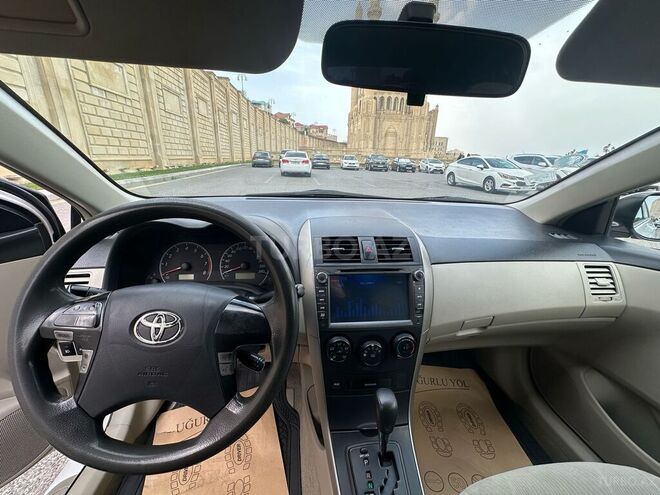 Toyota Corolla-8