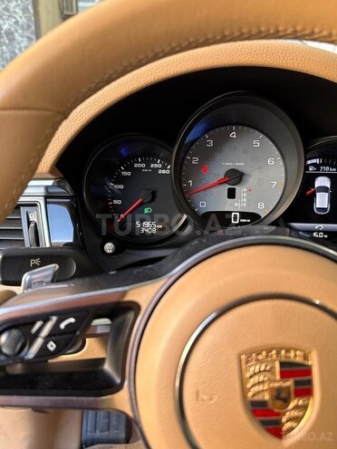 Porsche Macan S-15