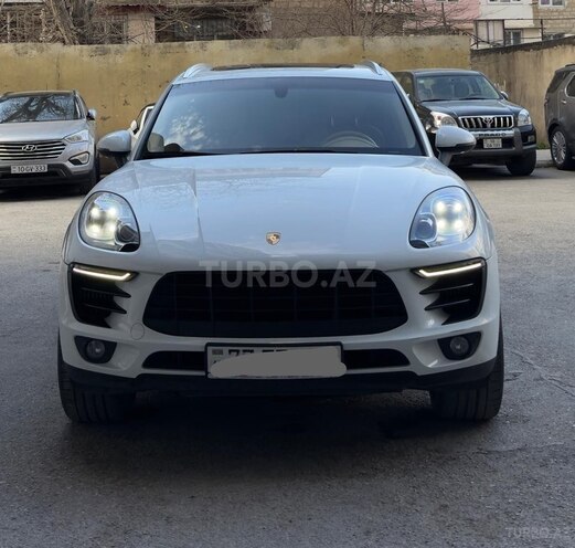 Porsche Macan S-4