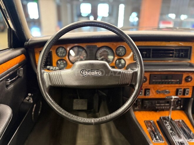 Jaguar Daimler Double-Six-20
