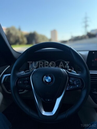 BMW 530-15