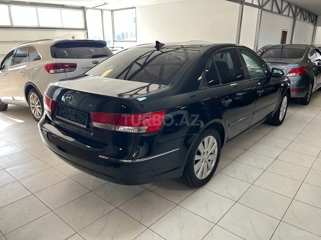 Hyundai Sonata-2