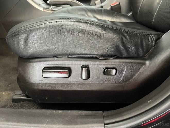 Hyundai Sonata-14