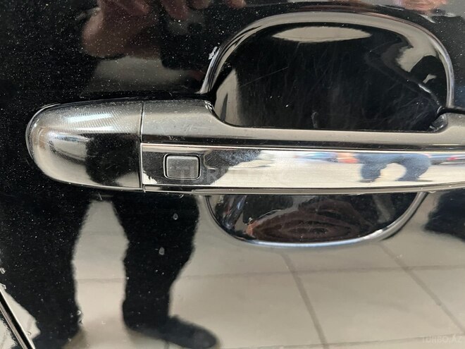 Hyundai Sonata-12