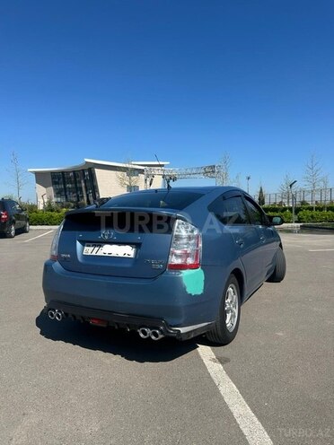 Toyota Prius-3