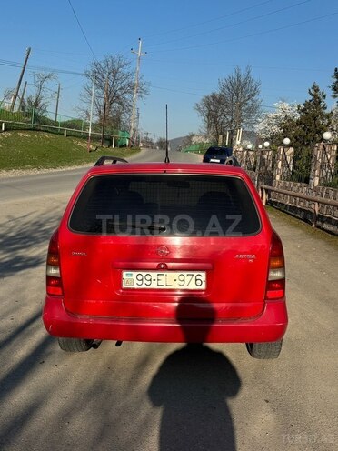 Opel Astra-2