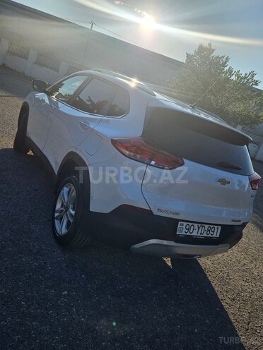 Chevrolet Tracker-7