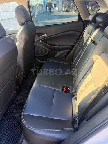 Chevrolet Tracker-13