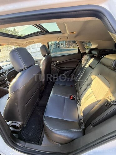 Chevrolet Tracker-14