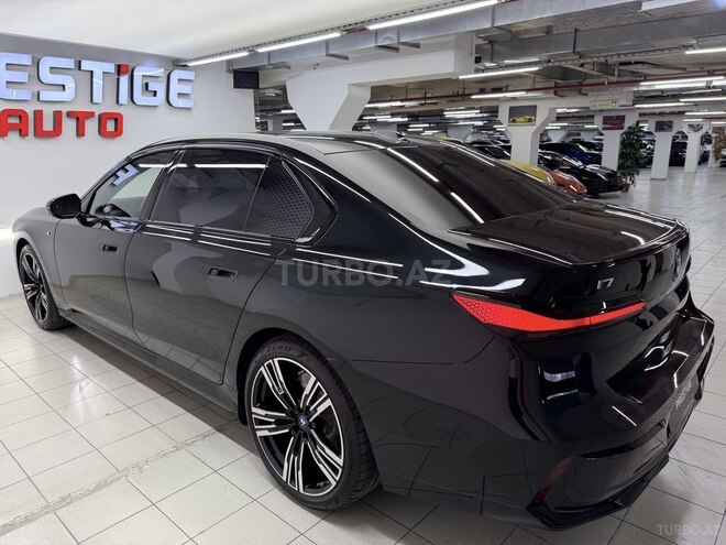 BMW i7-6