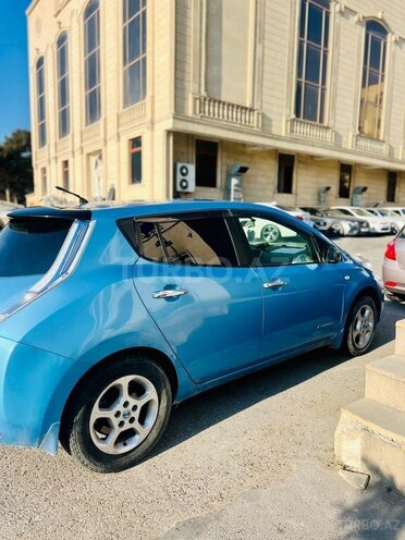 Nissan Leaf-7