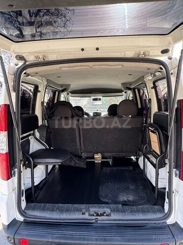 Fiat Doblo-11