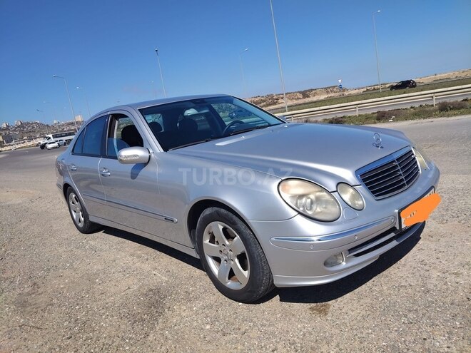 Mercedes E 220-3