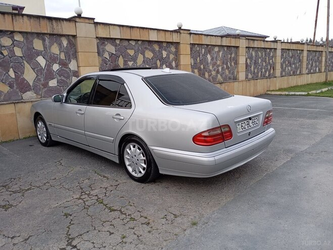 Mercedes E 200-15