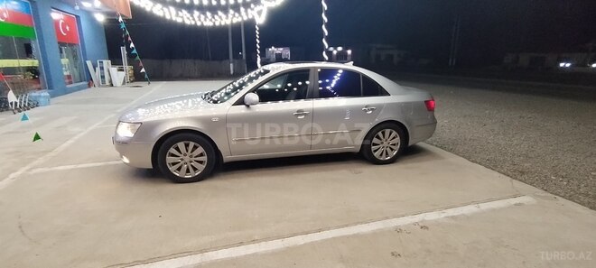 Hyundai Sonata-19