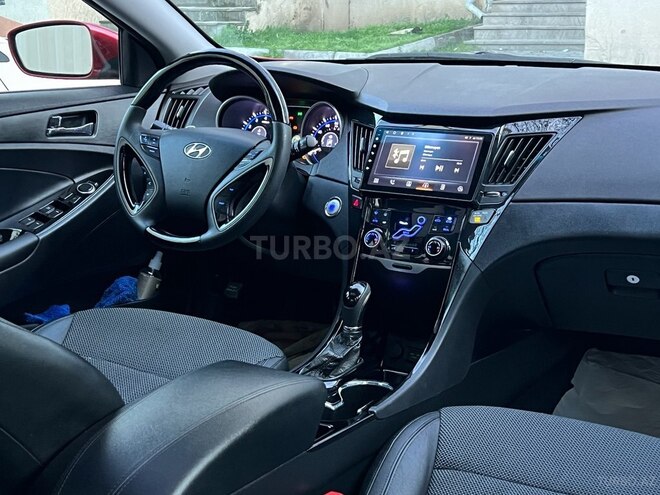 Hyundai Sonata-10