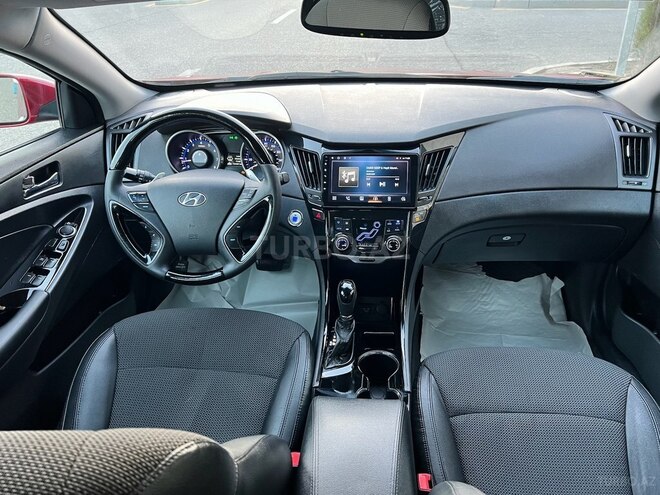 Hyundai Sonata-21