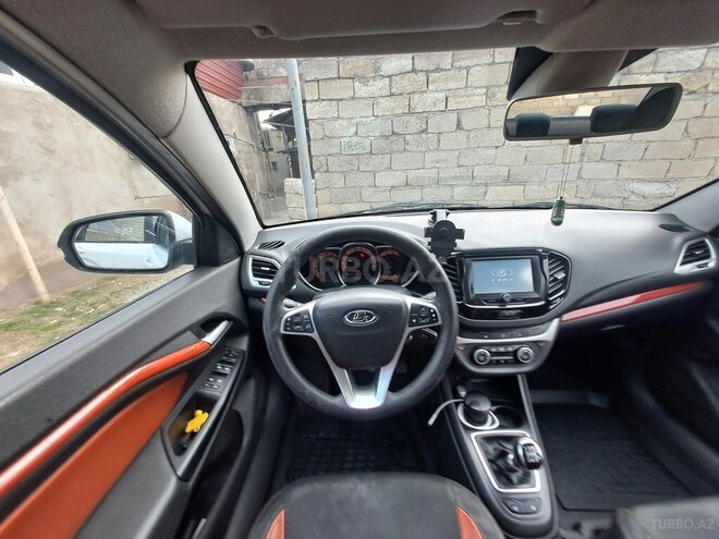 LADA (VAZ) Vesta Cross-9