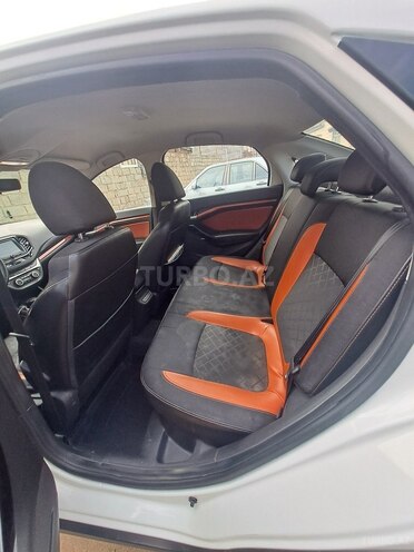 LADA (VAZ) Vesta Cross-7