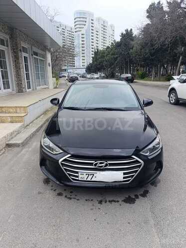 Hyundai Elantra-1