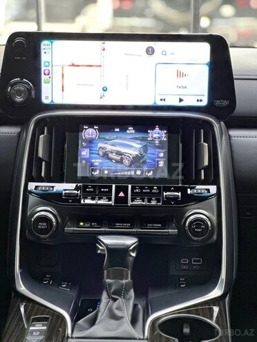 Lexus LX 600-15